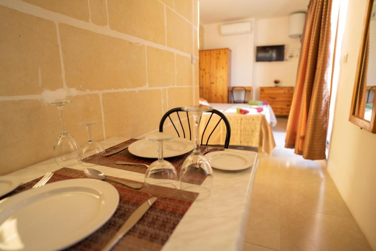 Sunset Seaview Apartments Marsalforn Exterior photo